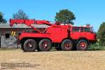 Tatra 813 8x8 Abschleppfahrzeug, rot  - CSSR - schwerer LKW, Allradantrieb, geländegängig - fotografiert am 19.08.2012 zu den 6. Landwirtschaftstagen der Rottelsdorfer Schlepperfreunde - VEB IFA-Automobilwerk Ludwigsfelde, DDR - Copyright @ Ralf Christian Kunkel (E-Mail-Kontakt: ralf.kunkel[at]gmx.net; bitte das [at] durch @ ersetzen)- http://fotoarchiv-kunkel.startbilder.de - Automobil-Fotografie Kunkel auch auf Facebook https://www.facebook.com/AutomobilFotografieKunkel
